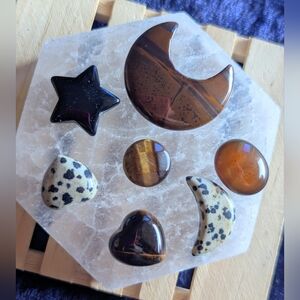 Playful yet Protective 🐯 Healing Energy BiG CAT Vibes ☪️ 7 Gem Crystal Plate